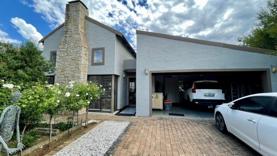 2 Bedroom Property for Sale in Waterval East North West